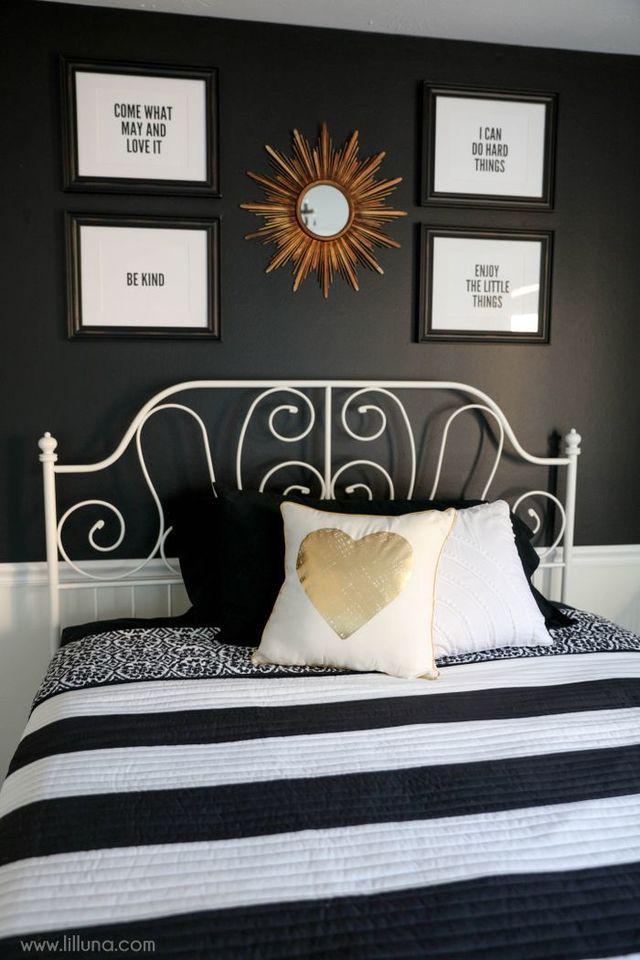 รูปภาพ:http://cpac.pro/wp-content/uploads/2018/05/black-and-white-bedroom-decor-black-white-bedroom-decorating-ideas-best-decoration-gold-and-black.jpg