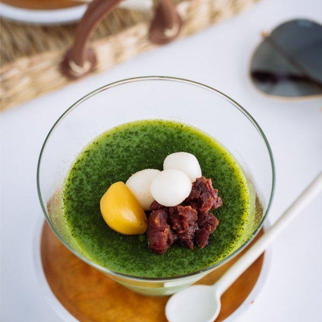 ภาพประกอบบทความ ชวนทำ  'พันนาคอตต้าชาเขียวมัทฉะ' อร่อยเฮลตี้ ทำง่ายอร่อยสไตล์ญี่ปุ่น