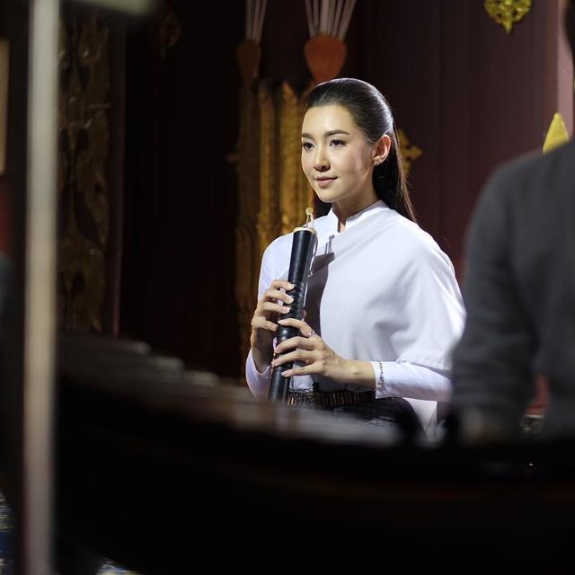 ภาพประกอบบทความ เปิดลุคสวยในชุดไทยของ 'เบลล่า ราณี' จากละคร 6 เรื่อง 6 รส