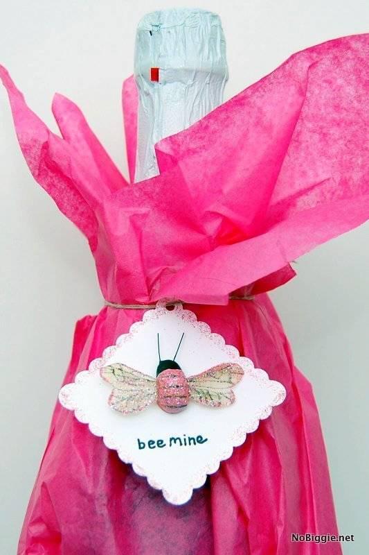 รูปภาพ:http://www.nobiggie.net/wp-content/uploads/2015/02/Bee-Mine-Valentine-Nobiggie.net_.jpg