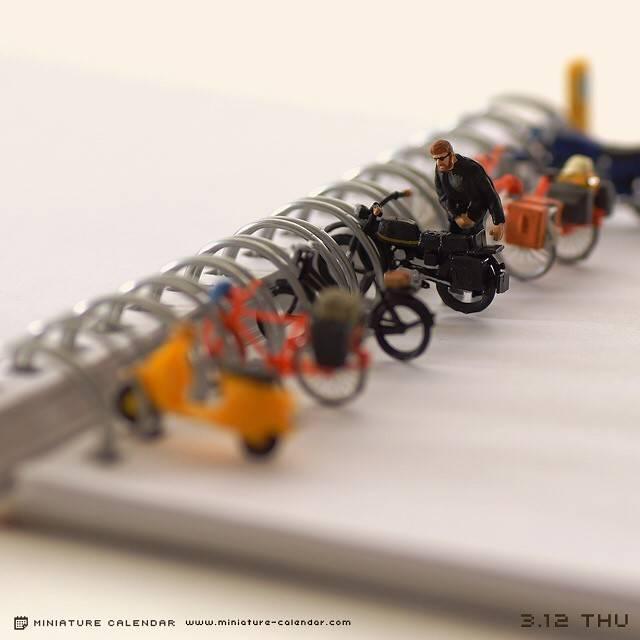 รูปภาพ:http://static.boredpanda.com/blog/wp-content/uploads/2015/08/diorama-miniature-calendar-art-every-day-tanaka-tatsuya-231.jpg