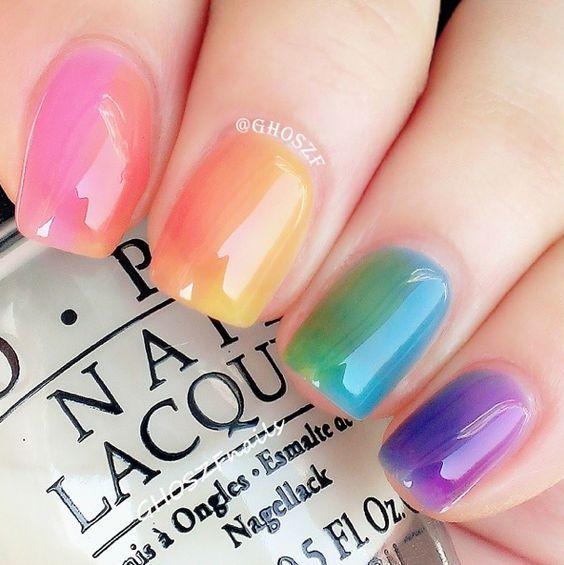 รูปภาพ:Rainbow Nails