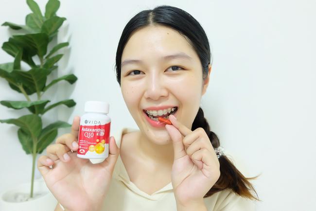 ภาพหน้าปก ตัวช่วยในการดูแลผิว Vida Astaxanthin Q10  ที่:2