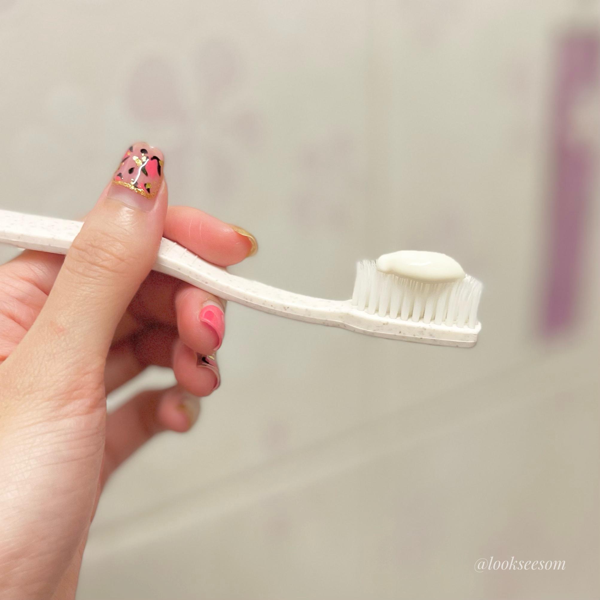 ภาพหน้าปก Jdent ยาสีฟันสมุนไพรเอาอยู่เรื่องกลิ่นปาก ที่:1