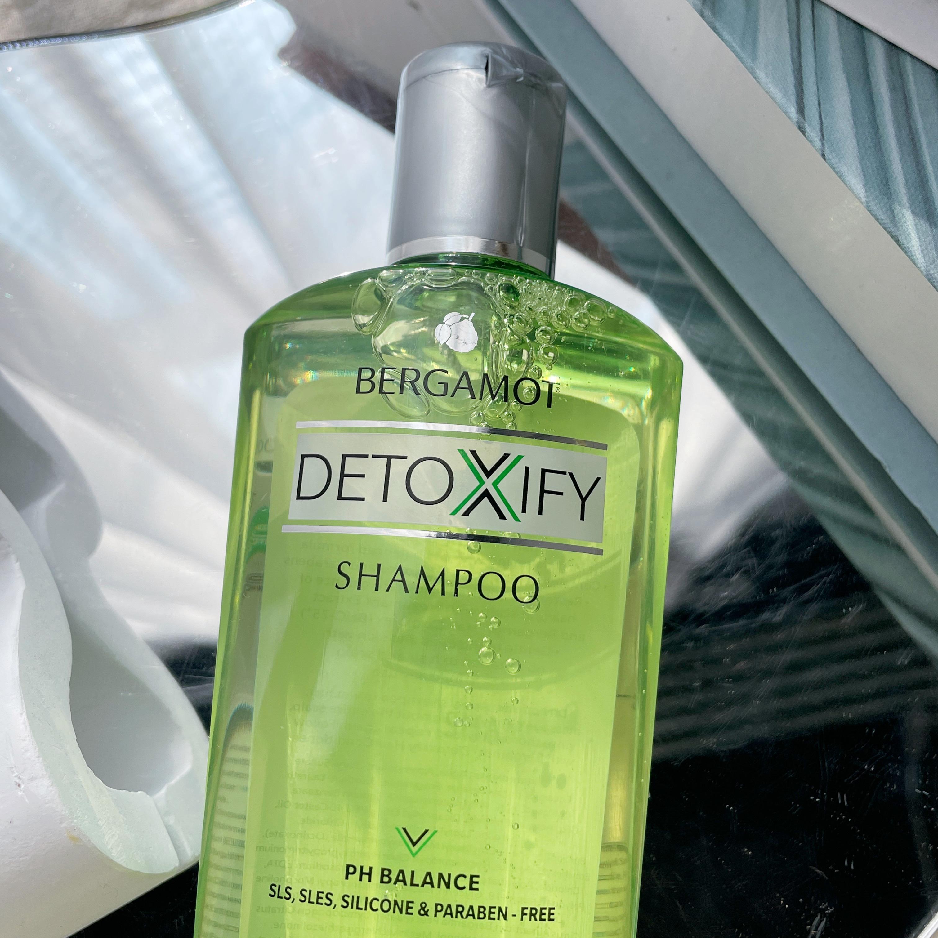 ภาพหน้าปก Detox ผมช่วงมลภาวะที่แย่ที่สุดในตอนนี้ด้วย BERGAMOT Detoxify Shampoo กันค่ะ   ที่:1