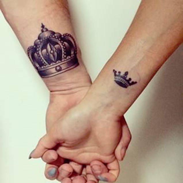 รูปภาพ:http://tattooblend.com/wp-content/uploads/2015/11/king-queen-couple-tattoos2.jpg
