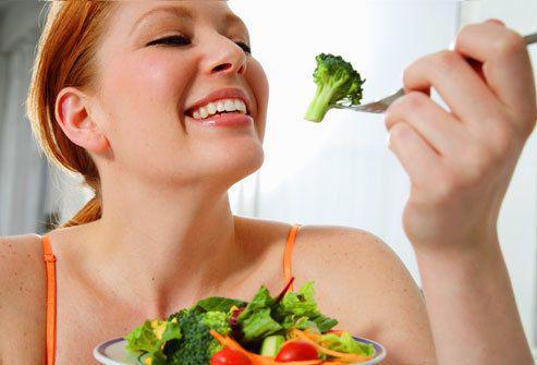 รูปภาพ:http://www.healthguide.net/wp-content/uploads/2015/08/eating-veggies.jpg