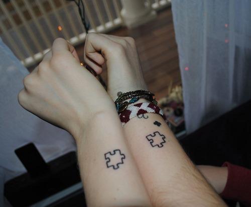 รูปภาพ:http://www.tattoosmob.com/wp-content/uploads/2015/01/Top-Puzzle-Piece-Tattoo-Ideas-5.jpg