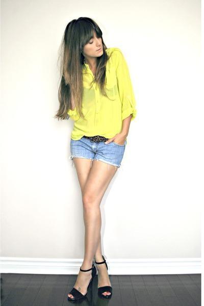 รูปภาพ:http://images0.chictopia.com/photos/lanton/4838718533/blue-diy-shorts-levis-shorts-yellow-neon-necessary-clothing-blouse_400.jpg
