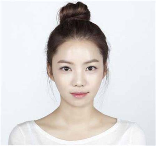 รูปภาพ:http://www.cutehairtrends.com/wp-content/uploads/2014/05/korean-girls-high-bun-hairstyle.jpg