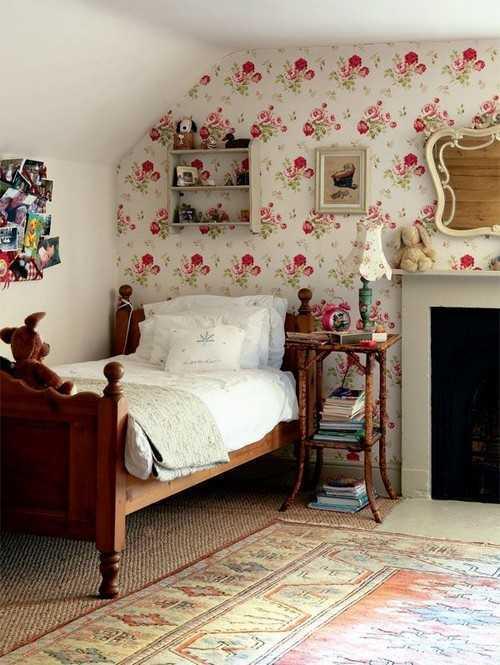 รูปภาพ:http://messagenote.com/wp-content/uploads/2015/07/A-dear-little-attic-bedroom.-This-is-in-an-18th-century-vicarage-in-Lincolnshire-UK.jpg