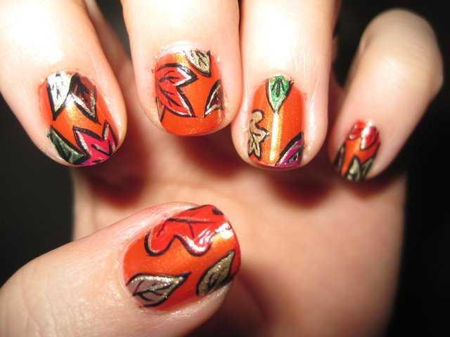 รูปภาพ:http://neotheprime.com/wp-content/uploads/2014/08/autumn-leaves-nail-art-2.jpg