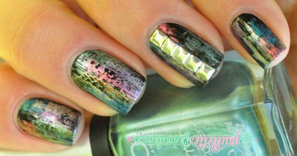 รูปภาพ:http://youqueen.com/wp-content/uploads/2014/04/Chroma-tones-metallic-nail-art.jpg