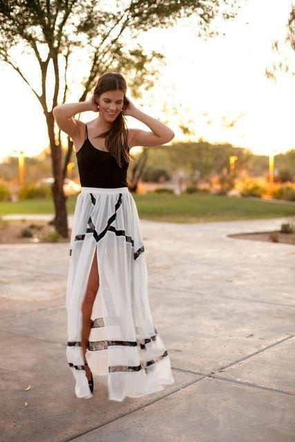 รูปภาพ:http://fashiongum.com/wp-content/uploads/2015/03/Maxi-Skirts-For-Summer-Fashion-Trends-16.jpg