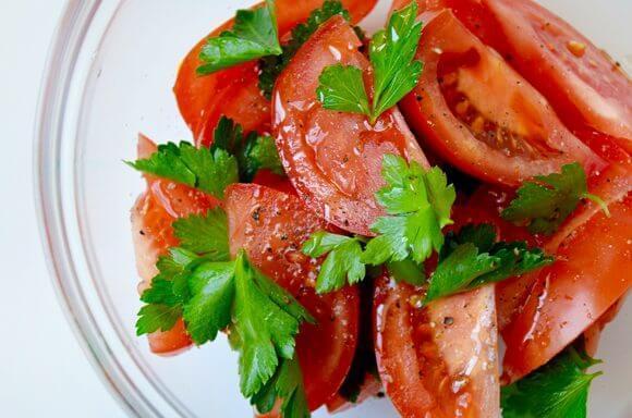รูปภาพ:http://www.justataste.com/wp-content/uploads/2016/05/tomato-salad-580x384.jpg