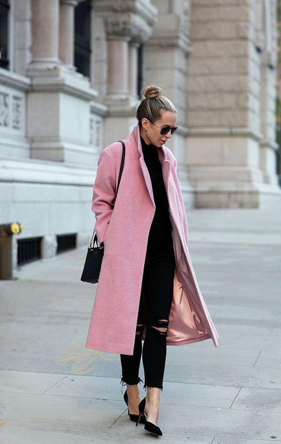 รูปภาพ:http://fashiontasty.com/wp-content/uploads/2016/04/All-Black-Outfit-And-Pink-Coat.jpg