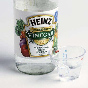รูปภาพ:http://www.finecooking.com/assets/uploads/posts/5265/ING-distilled-vinegar_sql.jpg