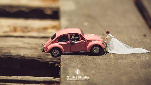 รูปภาพ:http://static.boredpanda.com/blog/wp-content/uploads/2016/07/miniature-wedding-photography-ekkachai-saelow-2-5783606f2773b-png__880.jpg