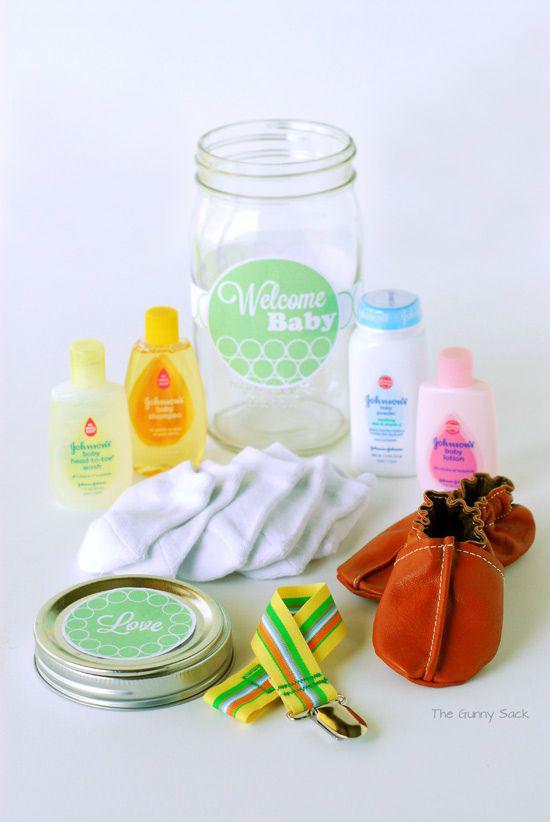 รูปภาพ:http://www.thegunnysack.com/wp-content/uploads/2013/05/Welcome_Baby_Jar_Contents.jpg