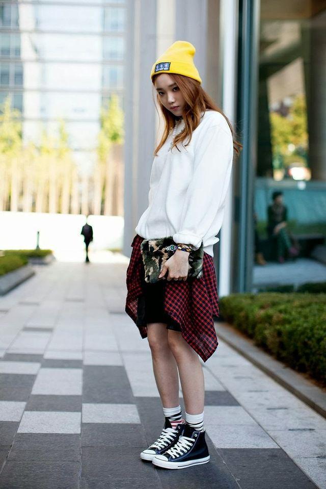 รูปภาพ:http://4.bp.blogspot.com/-MpOH_yTbj5o/UxnRigpKytI/AAAAAAAAAA4/10RpnC1zYNs/s1600/On+the+street___+Lee+Sungkyung+Seoul+fashion+week+2014+SS+(4).jpg