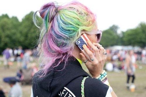 รูปภาพ:http://www.haircolorsideas.com/wp-content/uploads/2012/09/pastel-rainbow-hair.jpg