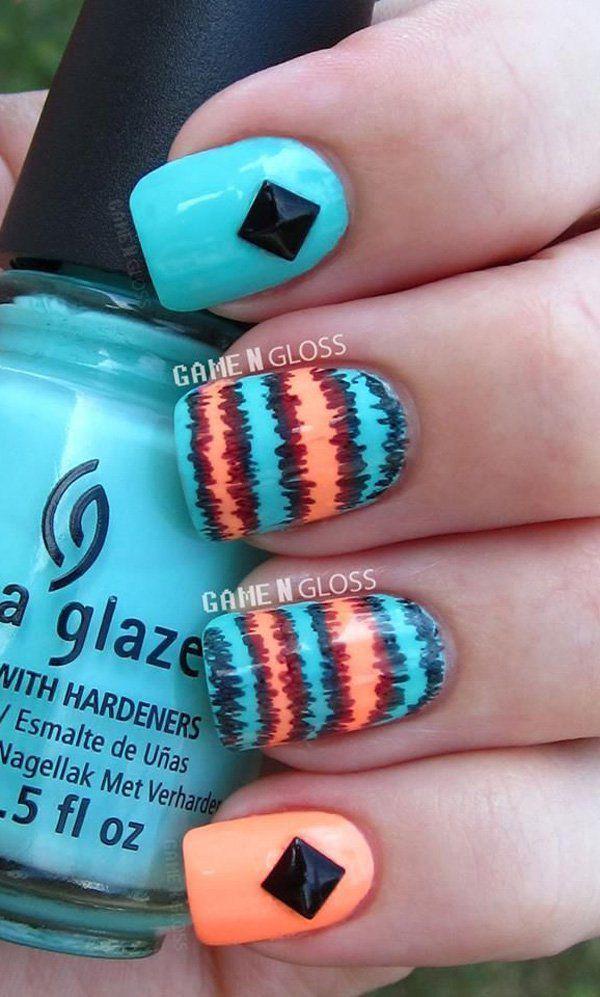 รูปภาพ:http://www.cuded.com/wp-content/uploads/2016/02/Abstract-nail-art-2.jpg