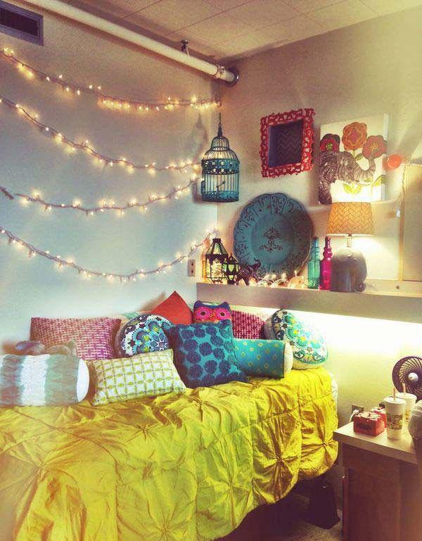 รูปภาพ:http://notedlist.com/wp-content/uploads/2015/06/bohemian-bedroom-ideas/4-bohemian-bedroom-ideas.jpg