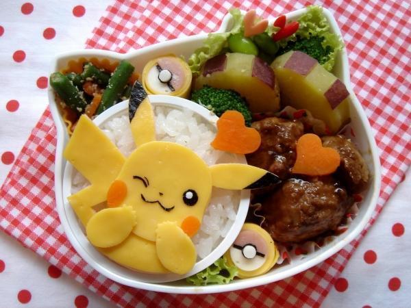 รูปภาพ:http://1.bp.blogspot.com/-UO6mtiJtzYg/T7-tY2fmRBI/AAAAAAAAAYA/WCR1y-_cZjI/s1600/Pikachu+bento.jpg