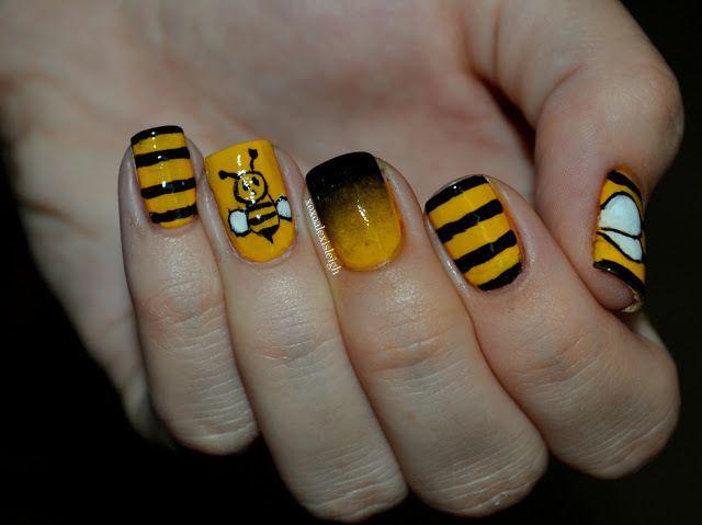 รูปภาพ:http://2.bp.blogspot.com/-UX9DQef_lZM/T-3neD5vHEI/AAAAAAAABgk/kg9MggKUwDw/s640/Summer+Challenge+Bee+nails+(3).JPG