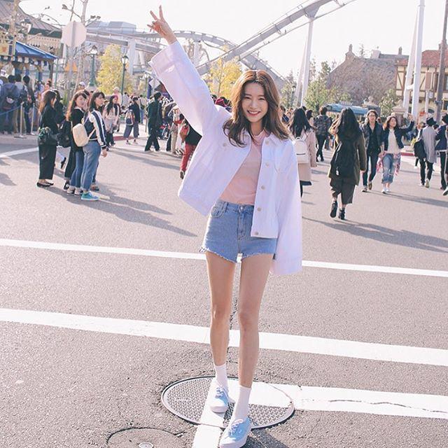 รูปภาพ:https://www.instagram.com/p/BC916KmHOWw/?taken-by=stylenanda_korea