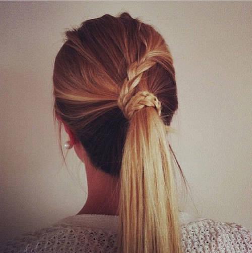 รูปภาพ:http://stayglam.com/wp-content/uploads/2015/01/Braid-Wrapped-Ponytail.jpg