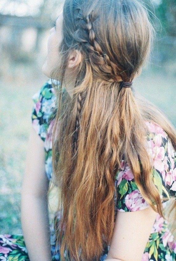 รูปภาพ:http://stylesweekly.com/wp-content/uploads/2014/08/Braided-Boho-Hairstyles-Cute-Long-Hair-for-Summer.jpg