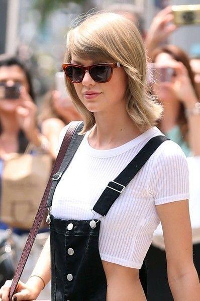 รูปภาพ:http://www4.pictures.stylebistro.com/fp/Taylor+Swift+Classic+Sunglasses+Wayfarer+Sunglasses+atUgUaqjH0ll.jpg