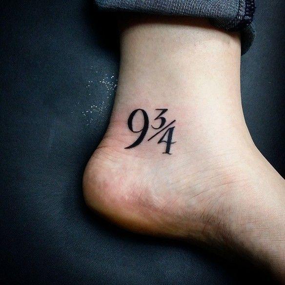 รูปภาพ:http://www.spiritustattoo.com/wp-content/uploads/2015/11/Nine-and-three-quarters-tattoo-6.jpg