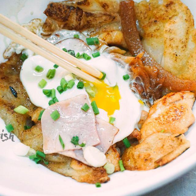 ตัวอย่าง ภาพหน้าปก:"แอน ก๋วยเตี๋ยวคั่วไก่" หอมกลิ่นคั่วจากเตาถ่าน อร่อย ฟินสุดๆ