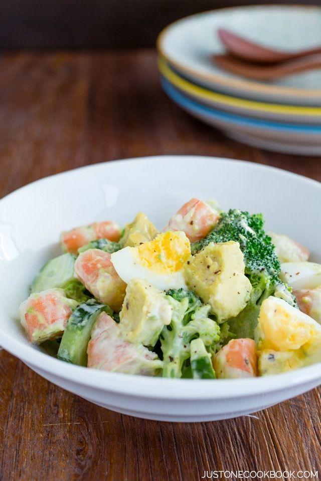รูปภาพ:http://www.justonecookbook.com/wp-content/uploads/2014/11/Shrimp-Salad-Recipe-III.jpg