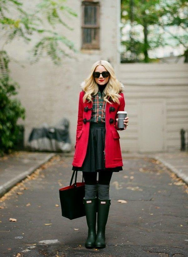 รูปภาพ:http://glamradar.com/wp-content/uploads/2015/12/5.-duffel-coat-with-rain-boots.jpg