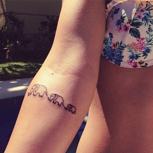 รูปภาพ:http://www.spiritustattoo.com/wp-content/uploads/2015/11/cute-small-elephant-tattoo.jpg