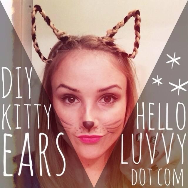 รูปภาพ:http://www.helloluvvy.com/wp-content/uploads/2013/10/cat-ear-braid_logos-4.jpg