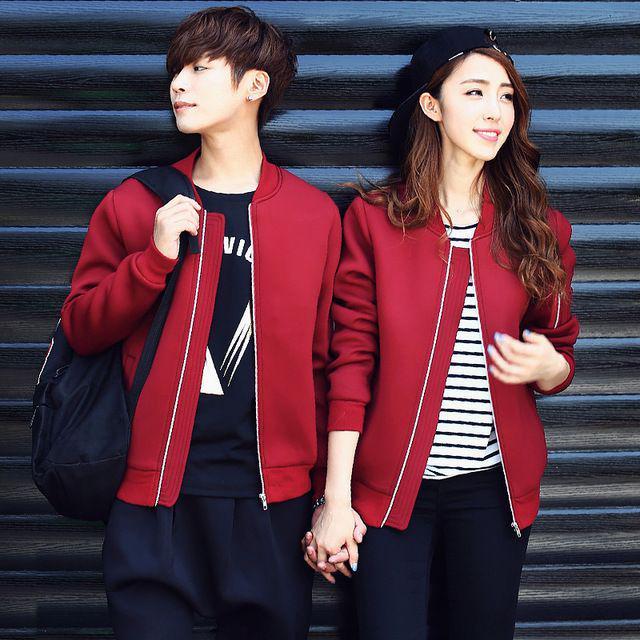 รูปภาพ:http://g01.a.alicdn.com/kf/HTB1RutTKpXXXXbmaXXXq6xXFXXXR/2015-Couple-Jackets-Korean-Solid-Red-Blue-Black-White-Sport-Jacket-For-Womens-And-Mens-Outdoor.jpg