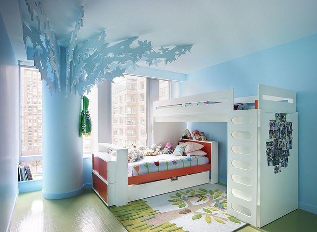 รูปภาพ:http://cdn.decoist.com/wp-content/uploads/2015/08/All-you-need-is-an-Elsa-wall-mural-complete-the-Frozen-look-inside-this-bedroom.jpg