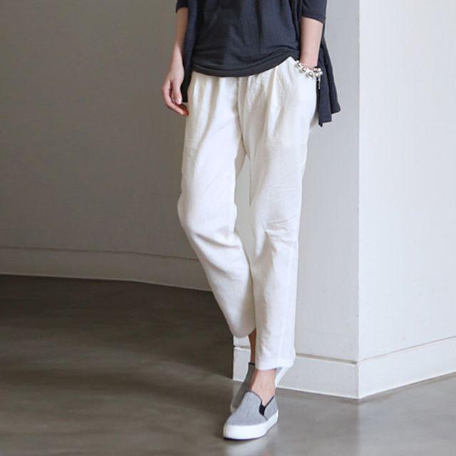 รูปภาพ:http://g01.a.alicdn.com/kf/HTB1udyHIFXXXXb6aXXXq6xXFXXXm/2015-summer-capri-pants-women-big-size-loose-linen-pants-female-black-white-high-waist-cotton.jpg