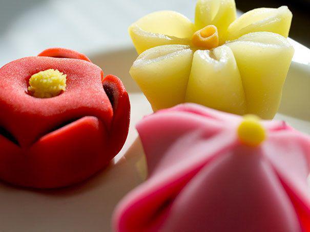 รูปภาพ:http://cdn.architecturendesign.net/wp-content/uploads/2016/03/AD-Cute-Japanese-Sweets-Wagashi-58.jpg