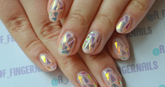 รูปภาพ:http://3.bp.blogspot.com/-cwJrdrdK1ts/VmIUAFRXIoI/AAAAAAAAItU/LxMzFWpOZEA/w1200-h630-p-nu/Glass%2BNails%2BTutorial%2B1.png