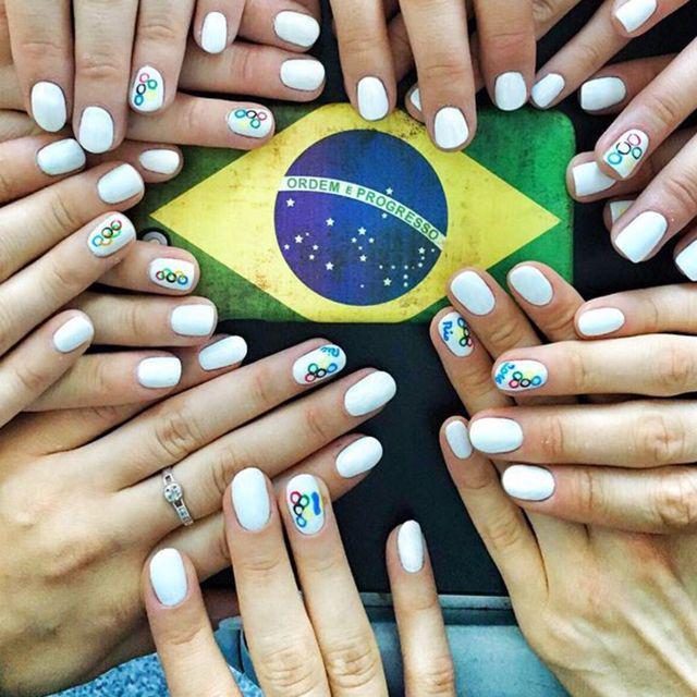 ภาพประกอบบทความ เกาะเทรนด์ Rio Olympics 2016 ทำเล็บสวยสไตล์สาวรักชาติ!