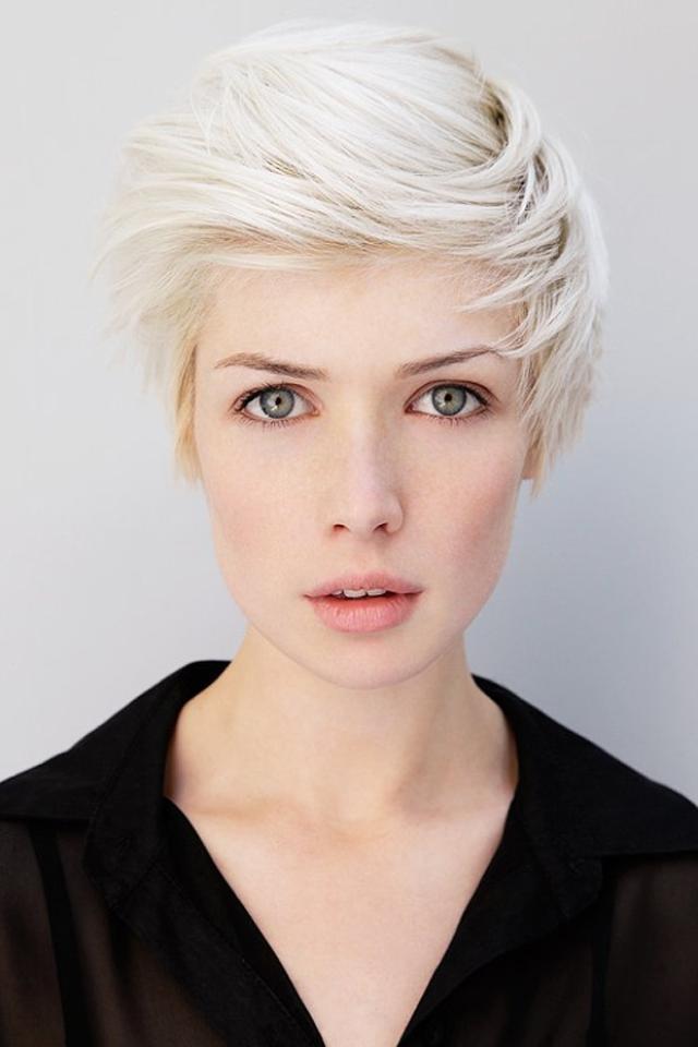 รูปภาพ:http://0.tqn.com/d/beauty/1/0/E/a/1/blonde-platinum-hair.jpg