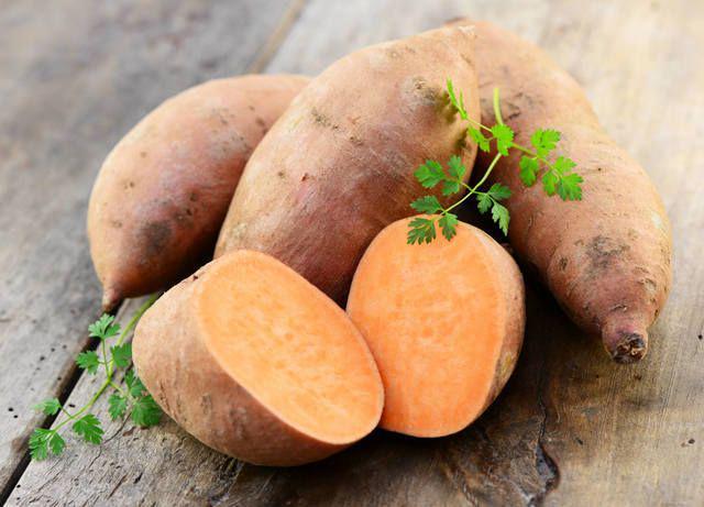 รูปภาพ:http://www.bestherbalhealth.com/wp-content/uploads/2014/10/Sweet-Potato-Autumn-Orange-Food-Delight-.jpg