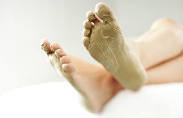 รูปภาพ:http://www.girlsallaround.com/wp-content/uploads/2014/09/8.-spa-pedicure-foot-mask-endota-reflexology-05-AL7298.jpeg