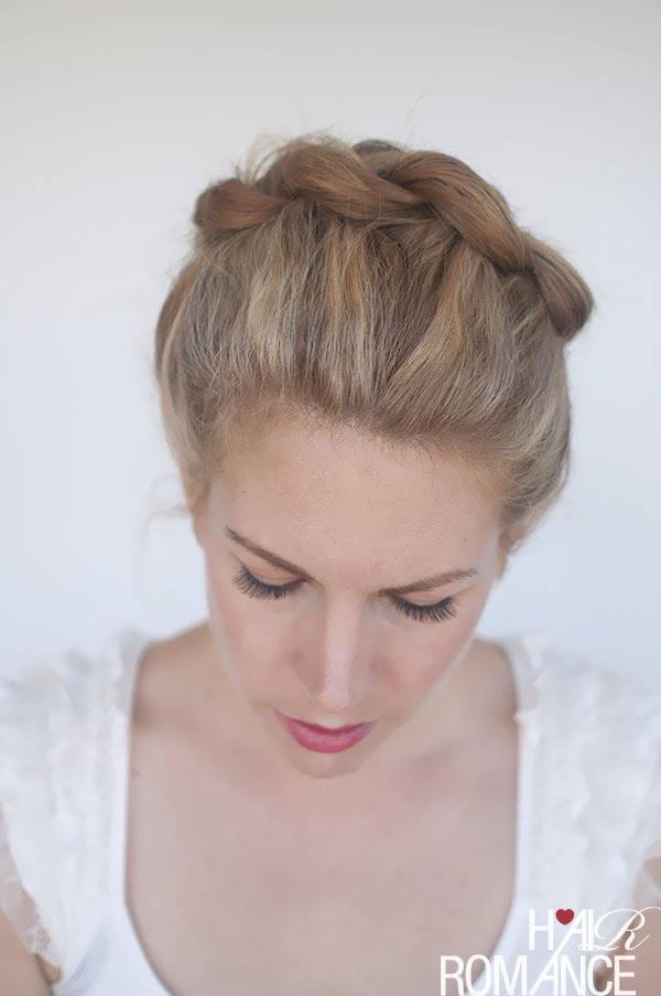 รูปภาพ:http://www.hairromance.com/wp-content/uploads/2014/03/Hair-Romance-braided-crown-hair-tutorial.jpg