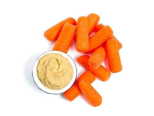 รูปภาพ:http://img.todaysdiva.com/photofeature/big/8-Baby-Carrots-Amid-Hummus.jpg